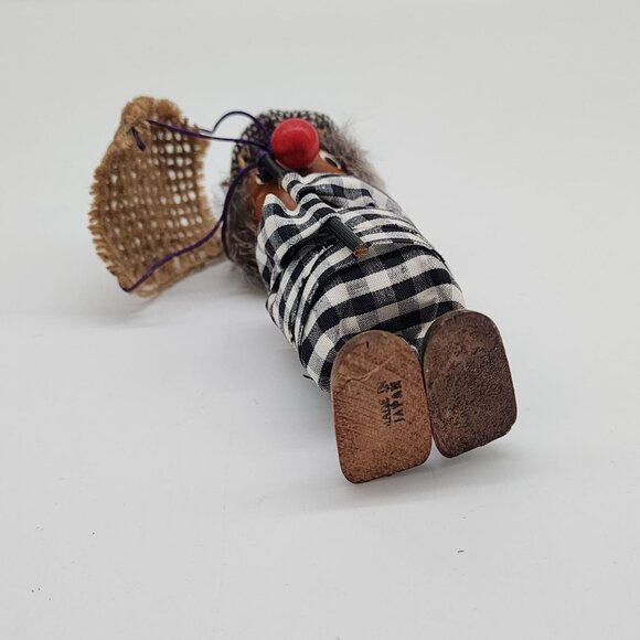 Vintage Wooden Fisherman Doll With Checkered Outfit & Straw Net Japan - Picture 6 of 7